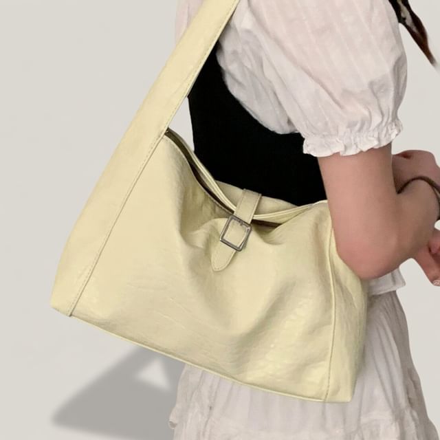 Fran San-Buckle Shoulder Bag