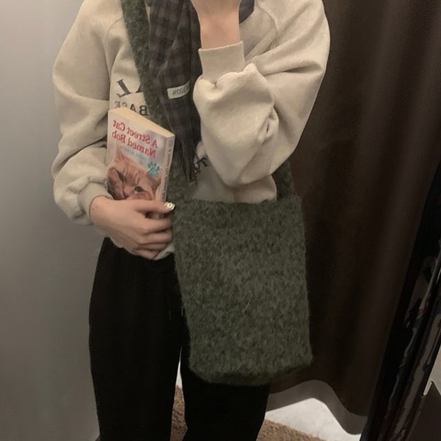 Fran San-Fleece Plain Crossbody Bag