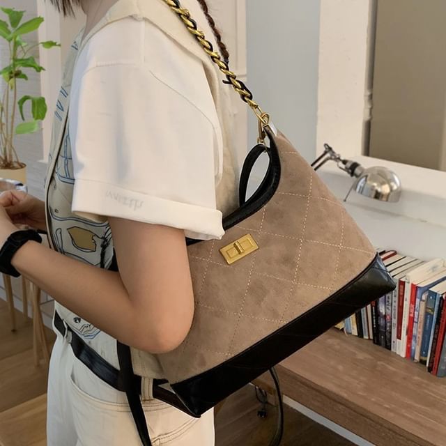 Fran San-Quilted Two Tone Chain Strap Shoulder Bag