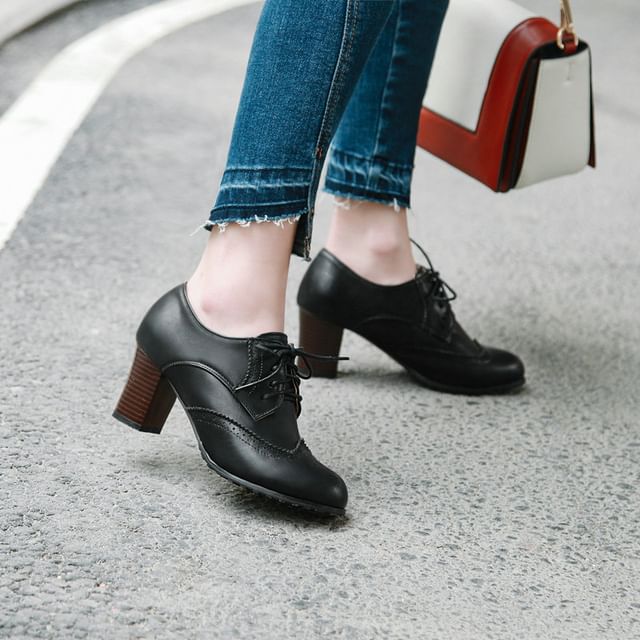 Freesia-Wingtip Block Heel Lace Up Pumps