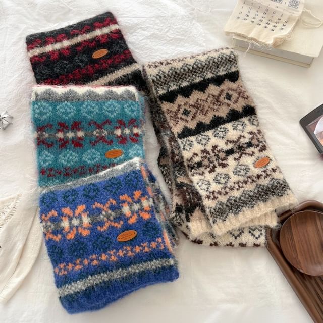Frior-Jacquard Knit Scarf