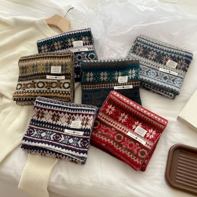 Frior-Jacquard Knit Scarf