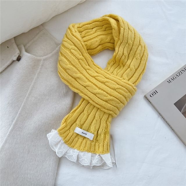 Frior-Ruffle Cable Knit Scarf