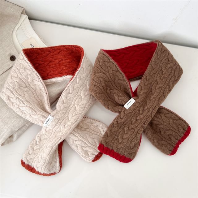 Frior-Two Tone Cable Knit Scarf