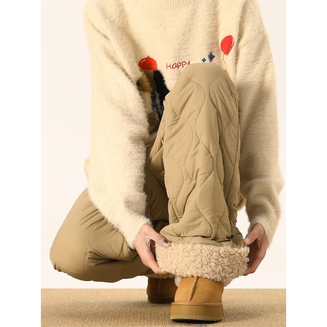 Fushet-Mid Rise Quilted Straight Leg Pants