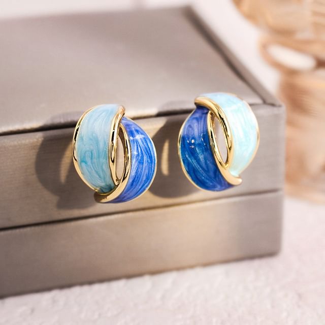 Gaya-Enamel Stud Earring