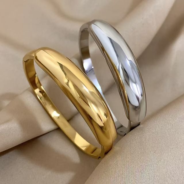 Gaya-Shiny Bangle