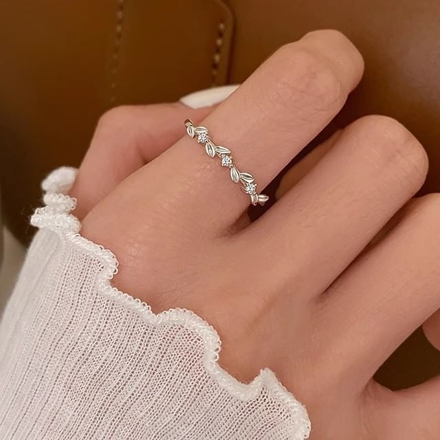 Gaya-Wheat Rhinestone Ring