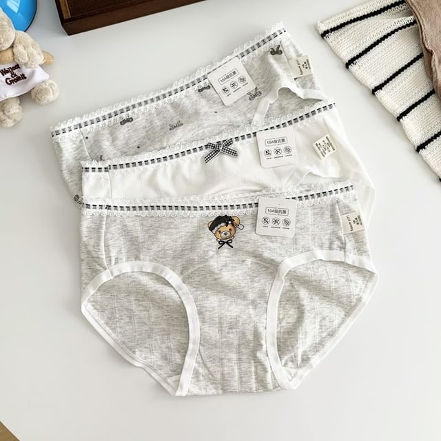 Gecko-Lace Trim Panty