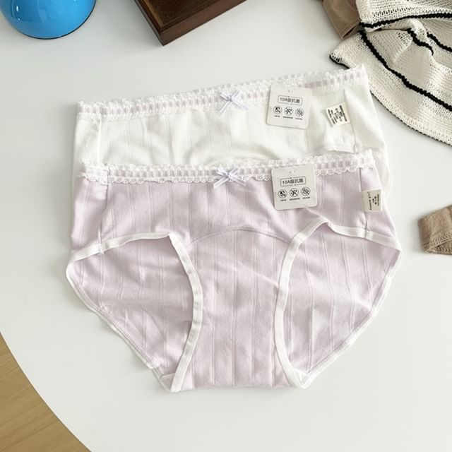 Gecko-Lace Trim Panty
