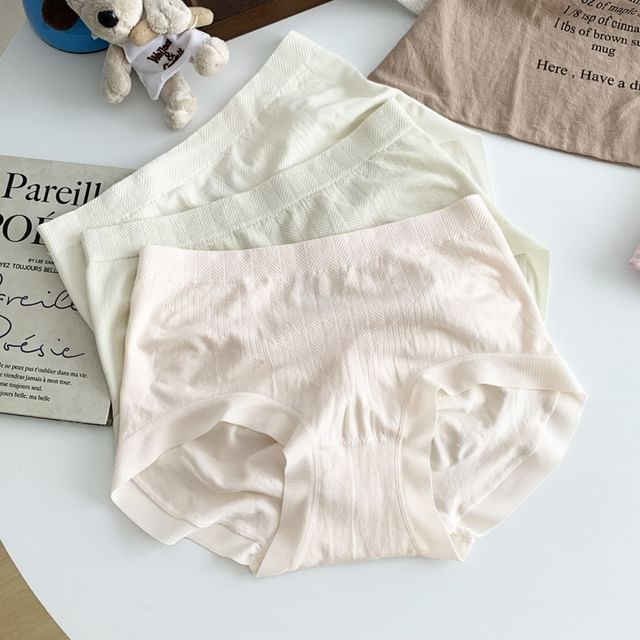 Gecko-Mid Rise Plain Panty