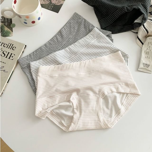 Gecko-Mid Rise Striped Panty