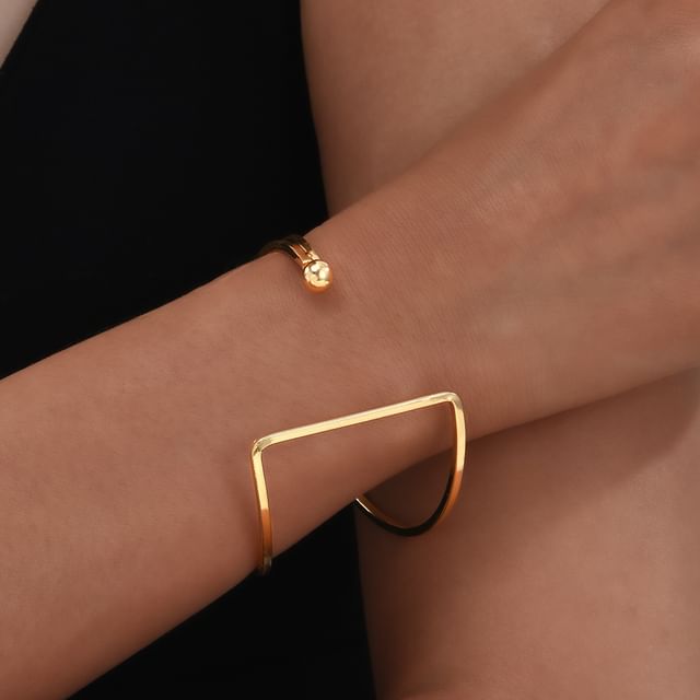 Gemsha-Bead Cutout Open Bangle