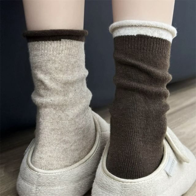 Gentiana-Contrast Trim Crew Socks