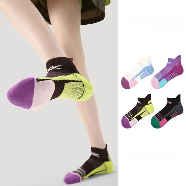 Gentiana-Striped Color Block Socks