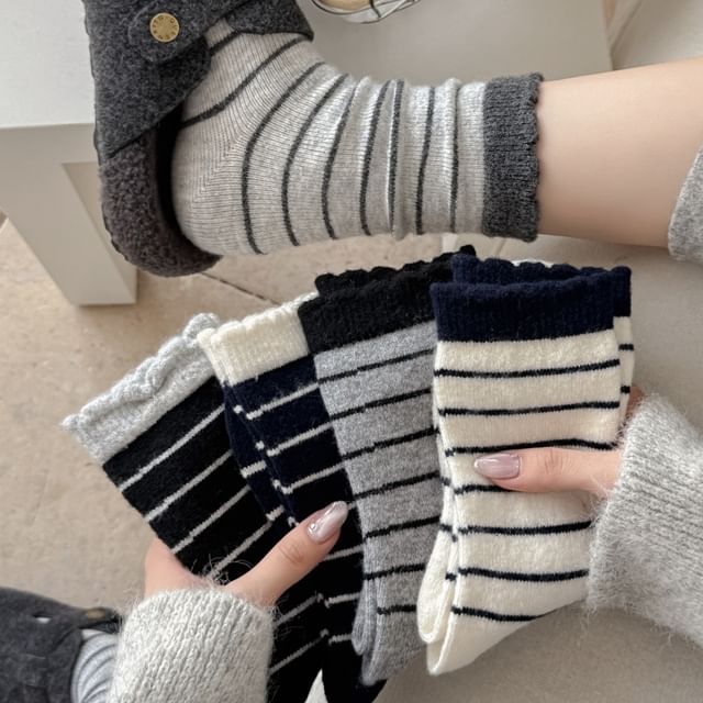 Gentiana-Striped Crew Socks