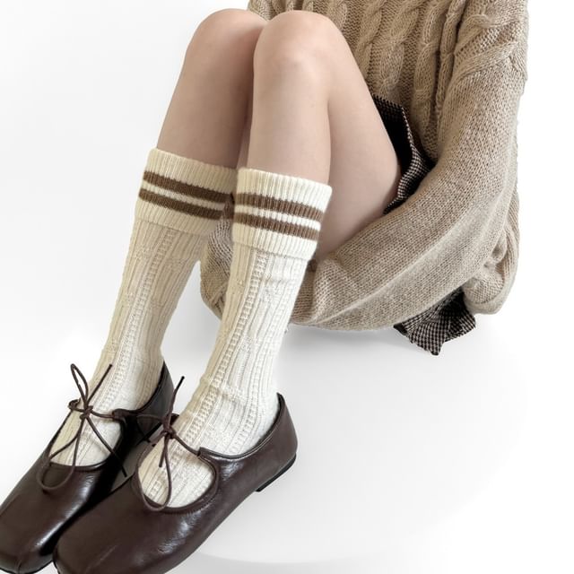 Gentiana-Striped Mid Calf Socks