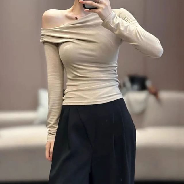 Gilmort-Long-Sleeve One-Shoulder Plain T-Shirt