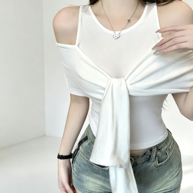 Gilmort-Short-Sleeve Cold Shoulder Plain Crop Top