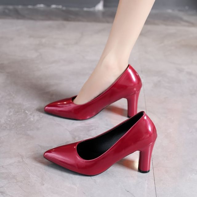 Gordong-Block Heel Pointed Plain Pumps