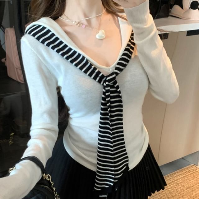 GOUB-Long-Sleeve V-Neck Striped Panel Knit Top