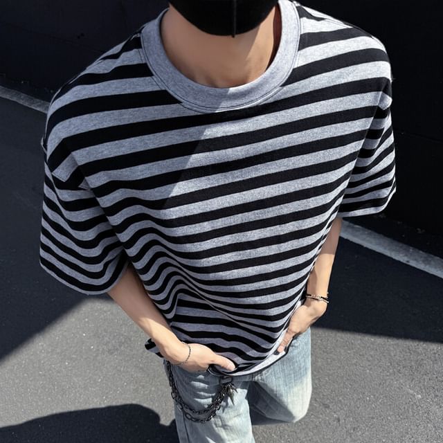 GRAYCIOUS-Short-Sleeve Crew Neck Striped T-Shirt