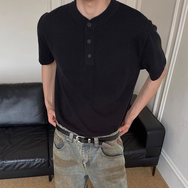 GRAYCIOUS-Short-Sleeve Henley Plain T-Shirt