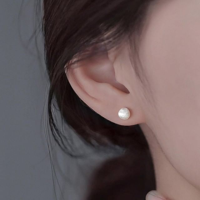 Halfla-Textured Ball Stud Earring