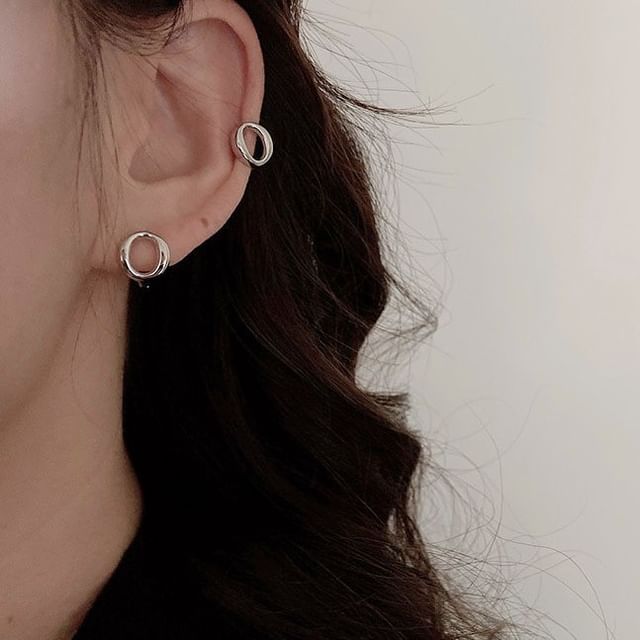Hansha-Geometry Huggie Earring