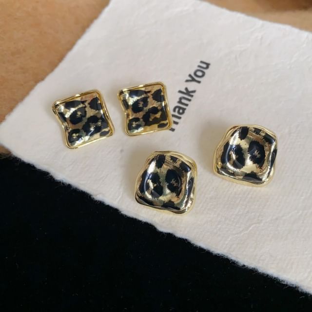 Hansha-Leopard Print Stud Earring