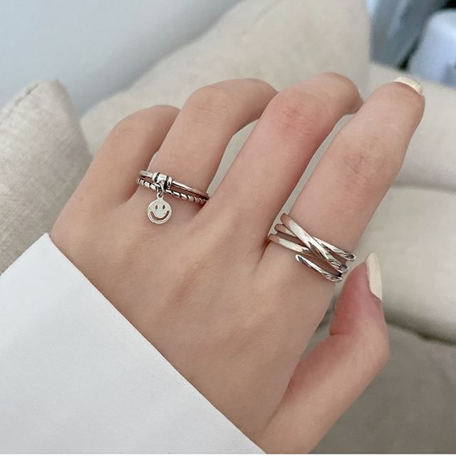 Hansha-Metal Ring Various Designs