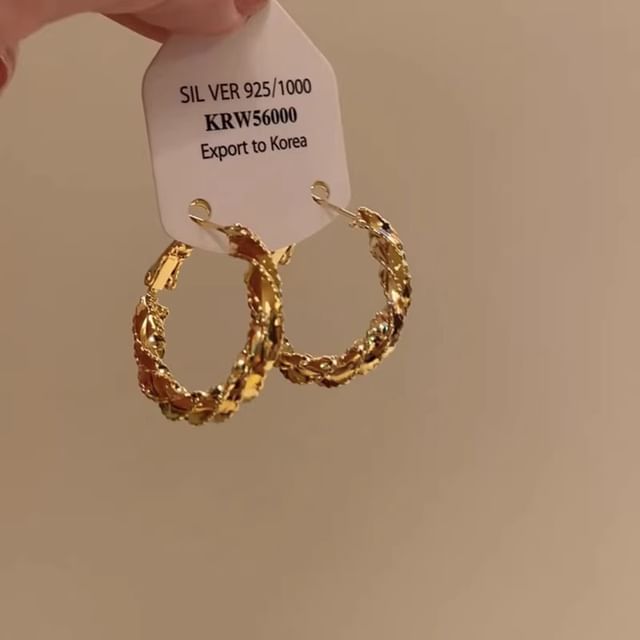 Hansha-Twisted Leverback Hoop Earring
