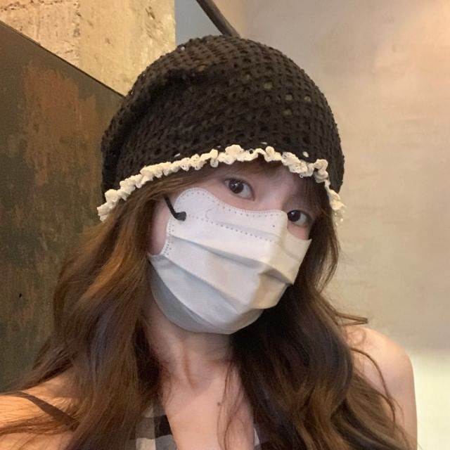 HATHOT-Lace Trim Perforated Beanie