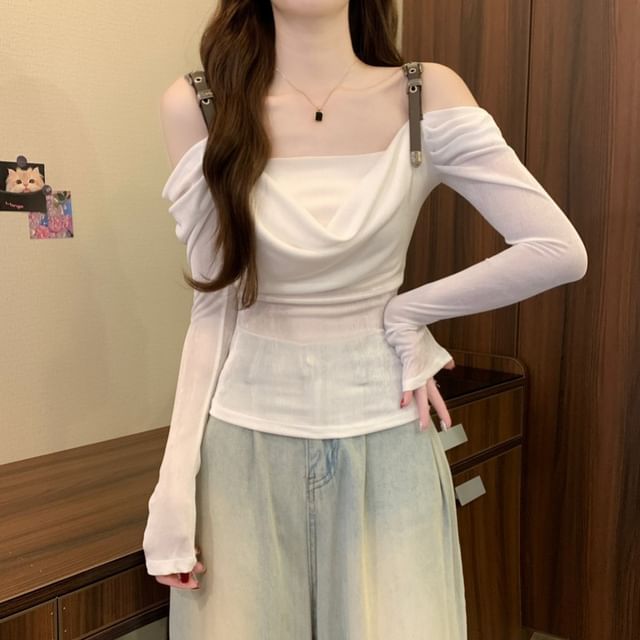 Hevnir-Long-Sleeve Cold Shoulder Plain Buckled Top