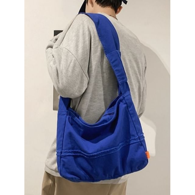 Hikuozy-Frayed Trim Crossbody Bag