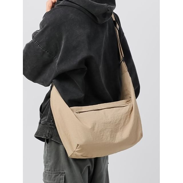Hikuozy-Plain Fabric Crossbody Bag