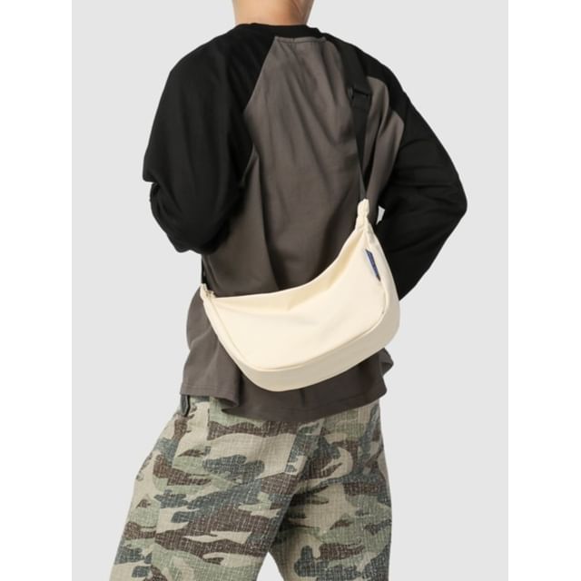 Hikuozy-Plain Fabric Crossbody Bag