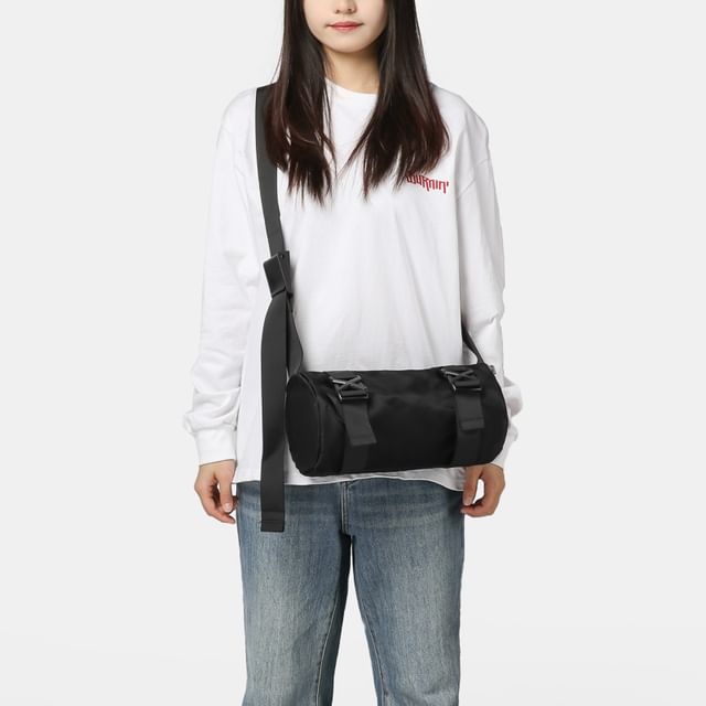 Hikuozy-Plain Zip Crossbody Bag