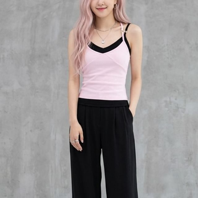Hollahop-V-Neck Plain Racerback Crop Camisole Top