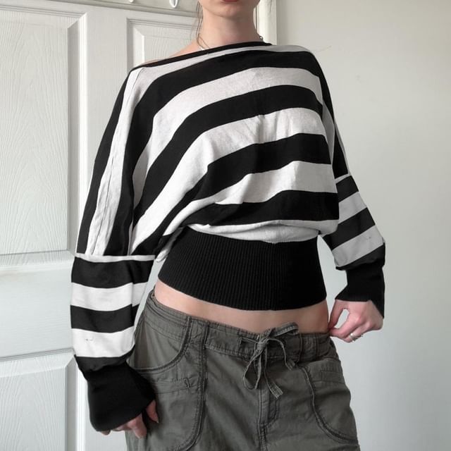 Honet-Long-Sleeve Boat Neck Striped Crop Tee