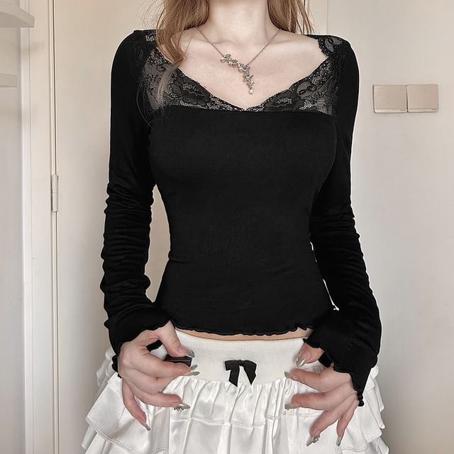 Honet-Long-Sleeve V-Neck Plain Lace Trim Tee