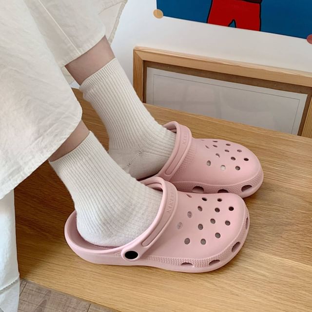 Honkizz-Plain Clog Sandals