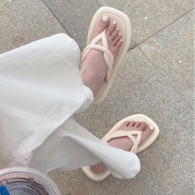 Honkizz-Plain Flip Flops