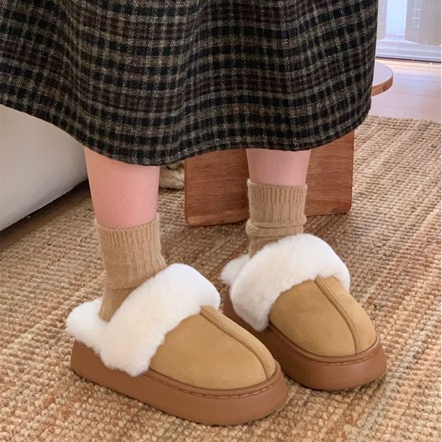 Honkizz-Platform Fluffy Panel Faux Suede Mules
