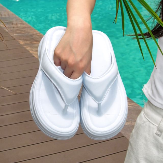 Honkizz-Platform Plain Flip Flops