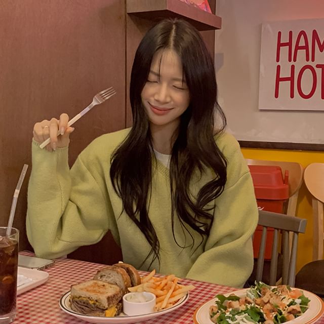 HOTPING-V-Neck Colored Sweater