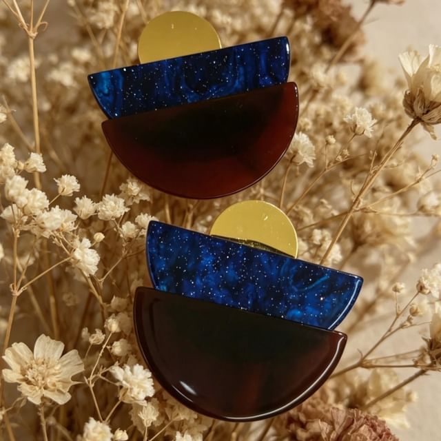 Hyeeun-Geometric Statement Ear Stud