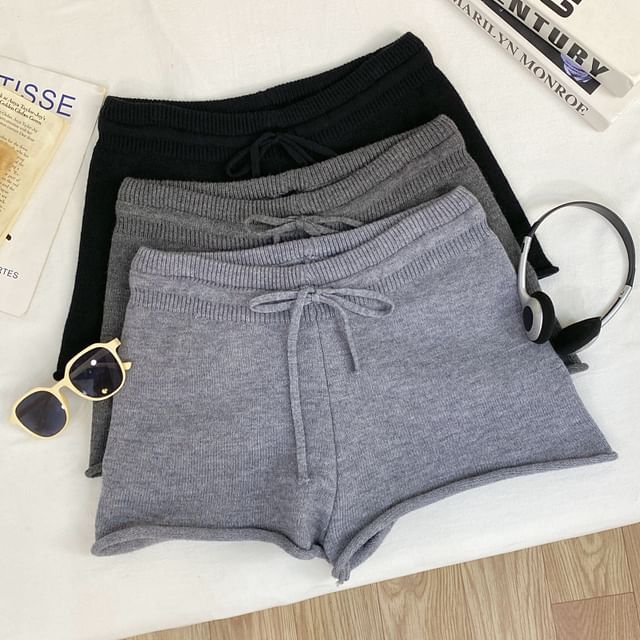 Iasia-Drawstring Waist Plain Knit Shorts