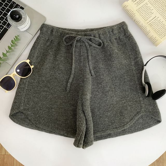Iasia-Drawstring Waist Plain Knit Wide Leg Shorts