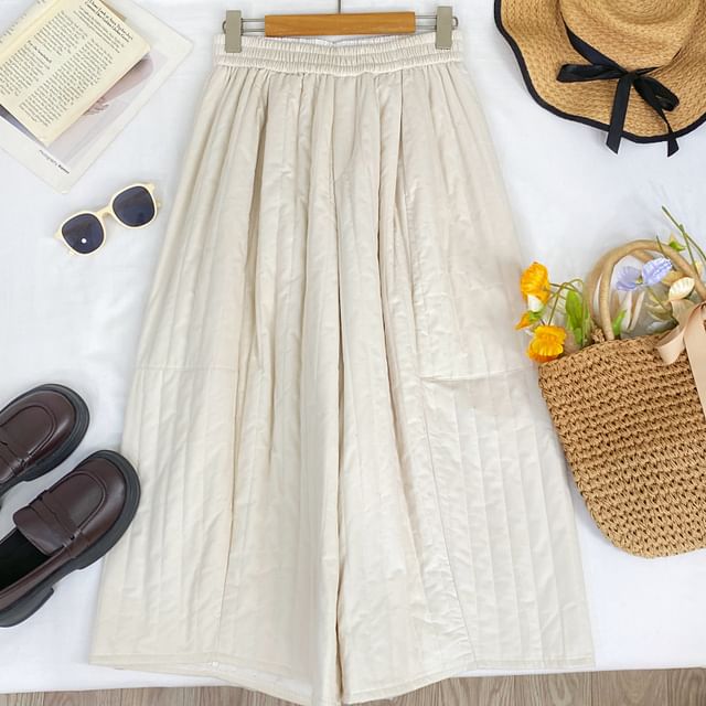 Iasia-Elastic Waist Plain Quilted Copped Wide Leg Pants